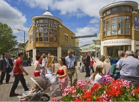 השקעות נדל"ן באנגליה-Two Centres-מרכז קניות